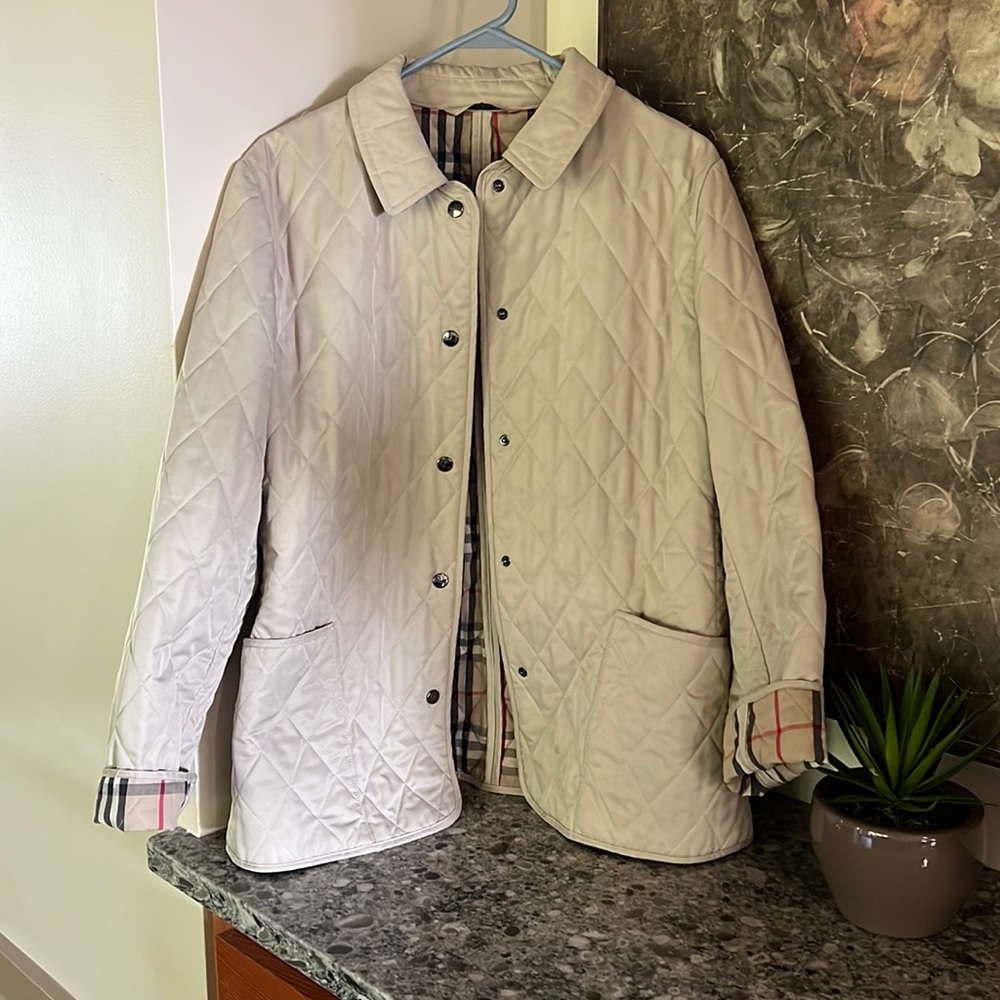 Authentic tan Burberry quilted jacket